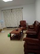 拧包即住精装修全配南宁琅东车站对面地铁东方华府一楼196平米