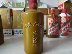 专业高价回收茅台酒，整箱茅台酒茅台15年30年50年80年。