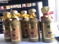 桂林回收茅台酒多少钱一瓶，收购茅台酒90几年的