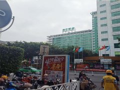 南宁饭店对面食党美食街铺面低价急转