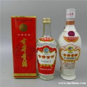 2000年茅台酒回收价格新报价多少钱,桂林地区高价回收烟酒