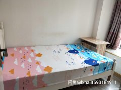 因工作调动，现便宜转让。小区环境优美，交通便利，大型菜市学校