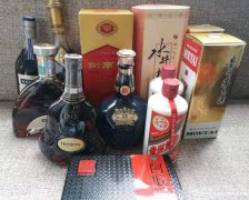 桂林市回收里鹏红酒回收轩尼诗蓝带洋酒回收53度飞天茅台酒