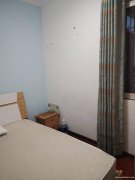 个人转租航都大街地铁附近四居中一间